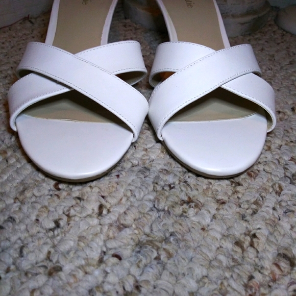Kelly & Katie Retro 1960's Style, White Leather Criss-Cross Slide Sandals - Picture 9 of 12